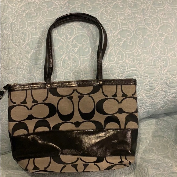 Coach purse - Picture 4 of 5